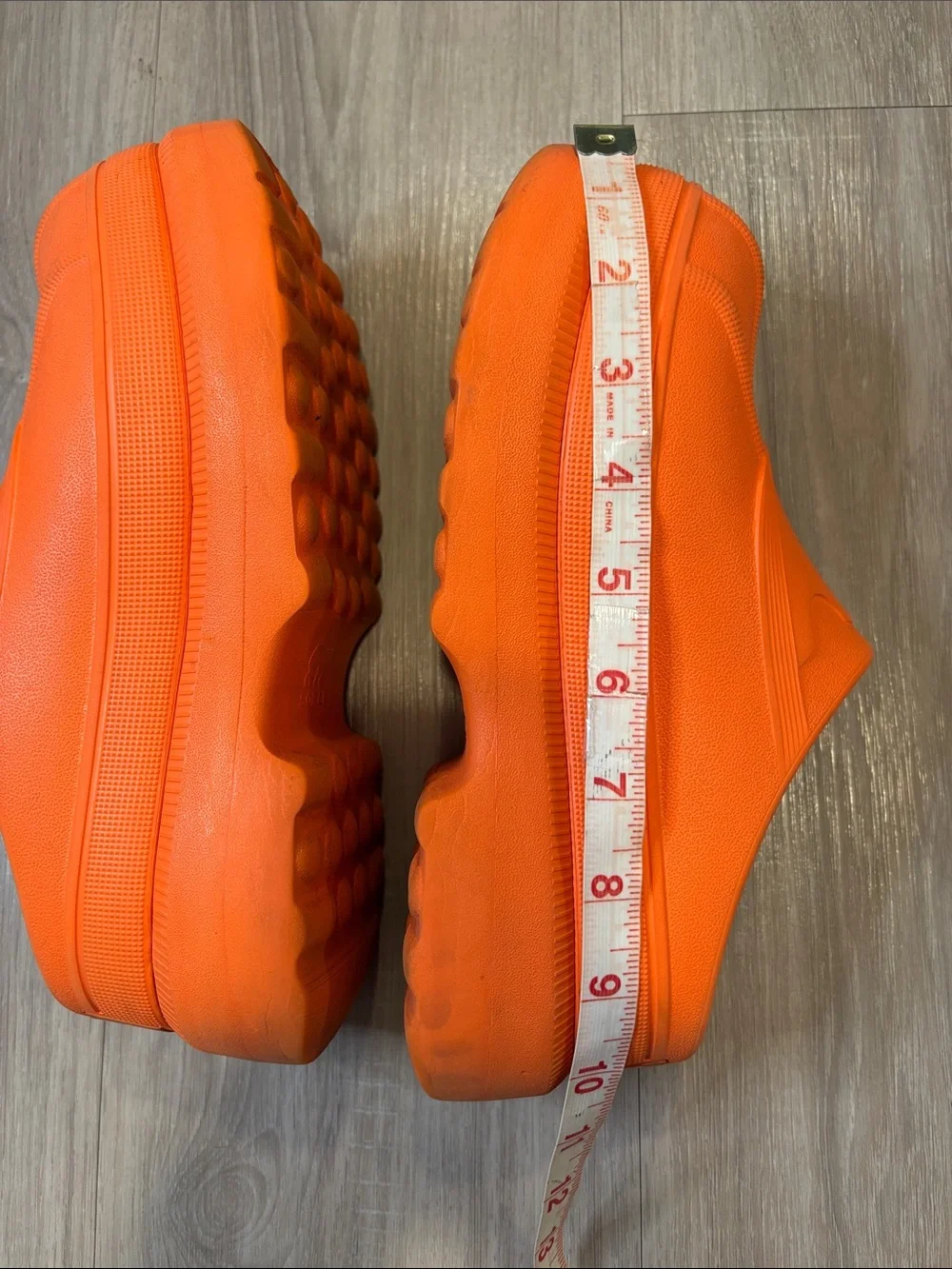 Sorel vibrant orange